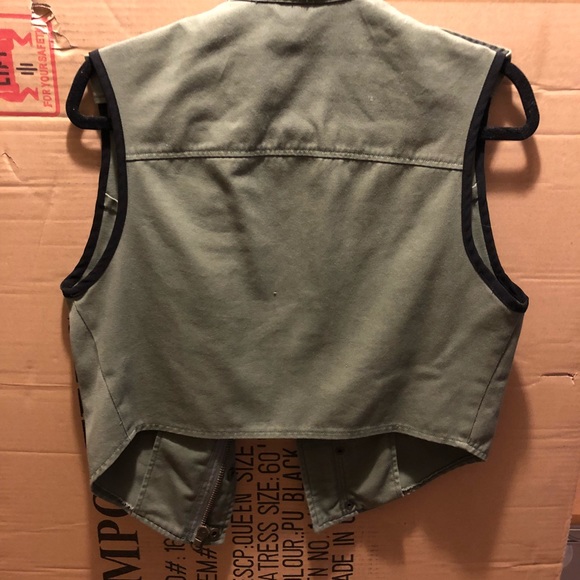 Green army vest - Picture 4 of 4
